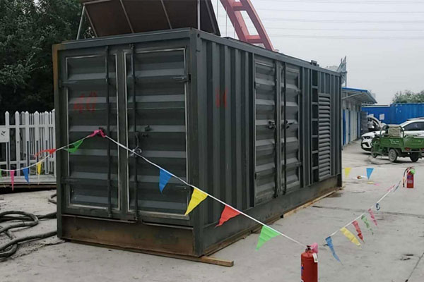 船营发电机租赁空气滤清器多久更换一次？