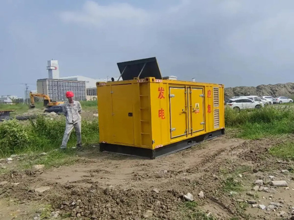 船营200KW柴油发电机机组每小时的油耗量受哪些因素影响？